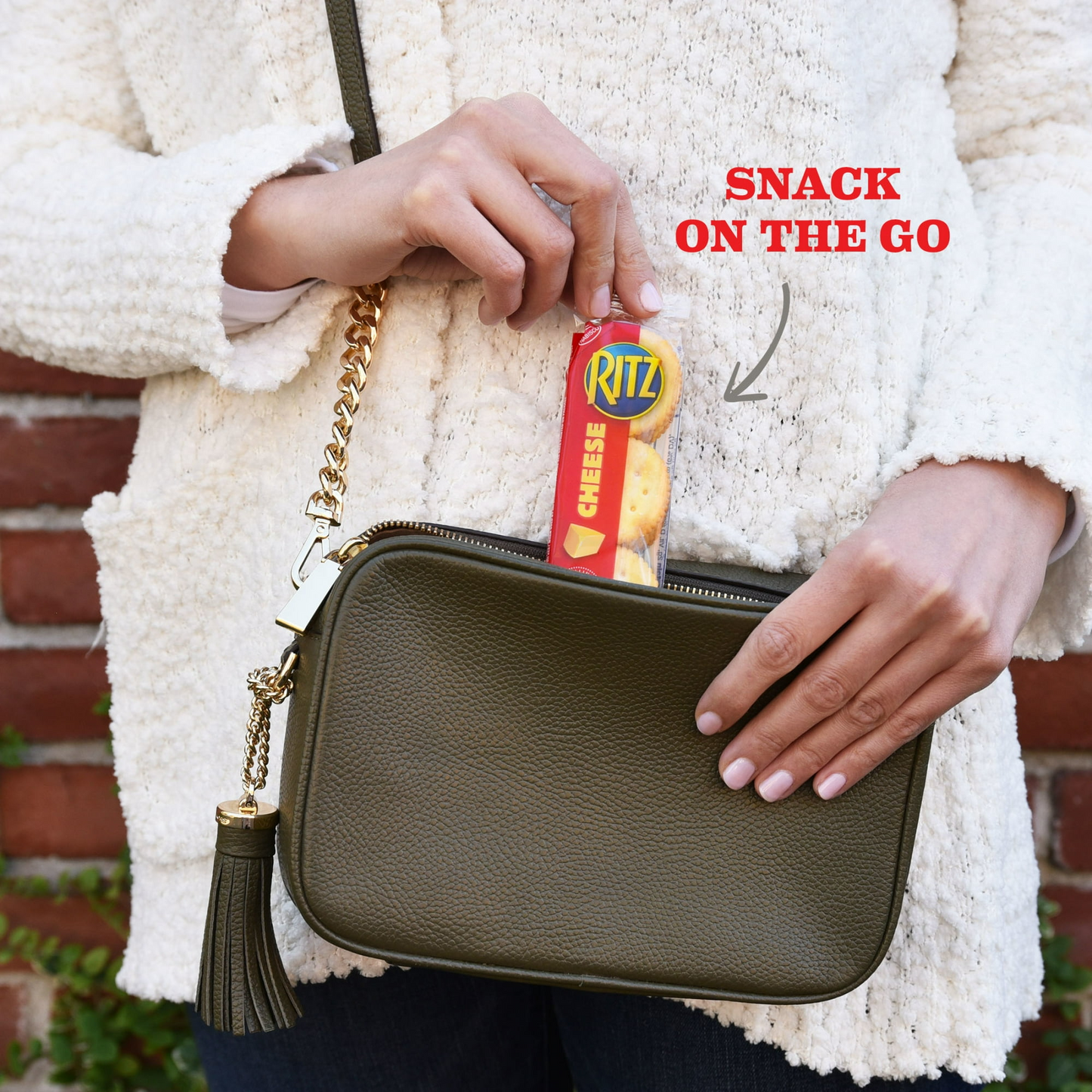 RITZ Cheese Sandwich Crackers, Lunch Snacks, 8 Snack Packs (6 Crackers Per Pack)