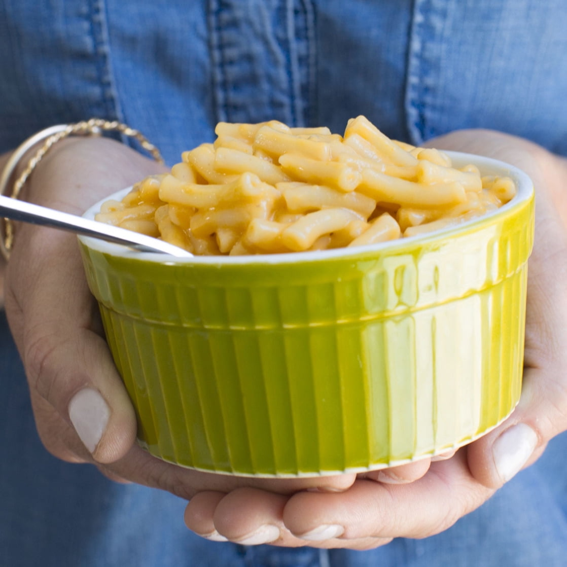 Annie's Vegan Mac and Cheddar Flavor Pasta and Sauce, Organic, Plant Based, 6 oz